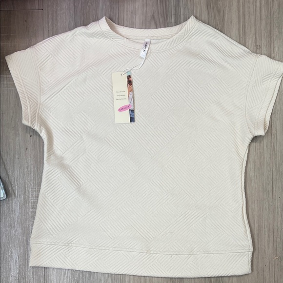 Cream Textured Short Sleeve Top - Picture 2 of 4